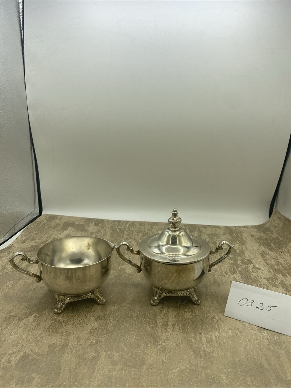 Vintage Wm Rogers international Serving Company Silverplate Cream & Sugar/Lid